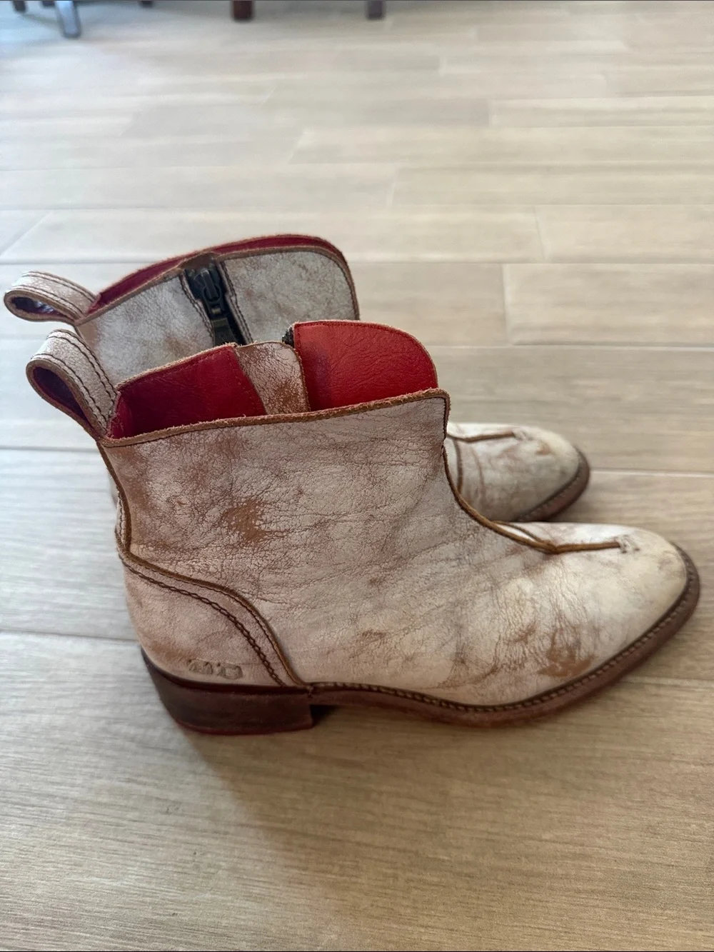 Bed Stu White Leather Ankle Boots with Red Interior